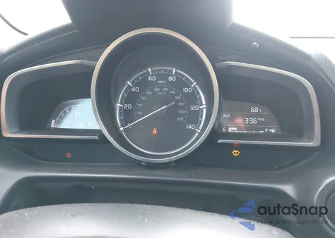 2019 Toyota Yaris Xle z USA, uszkodzony, nr VIN 3MYDLBYV4KY505201